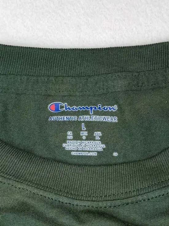 New with Tags Champion Notre Dame Fighting Irish Green Graphic T-Shirt, Large - Picture 4 of 7